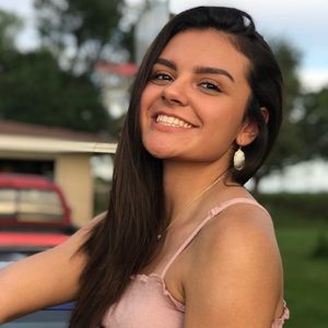 Meet your Posher, Janelle